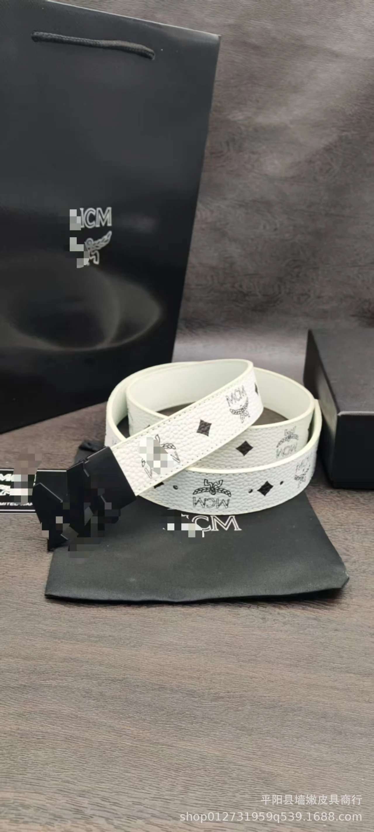 white M Black button SKU image