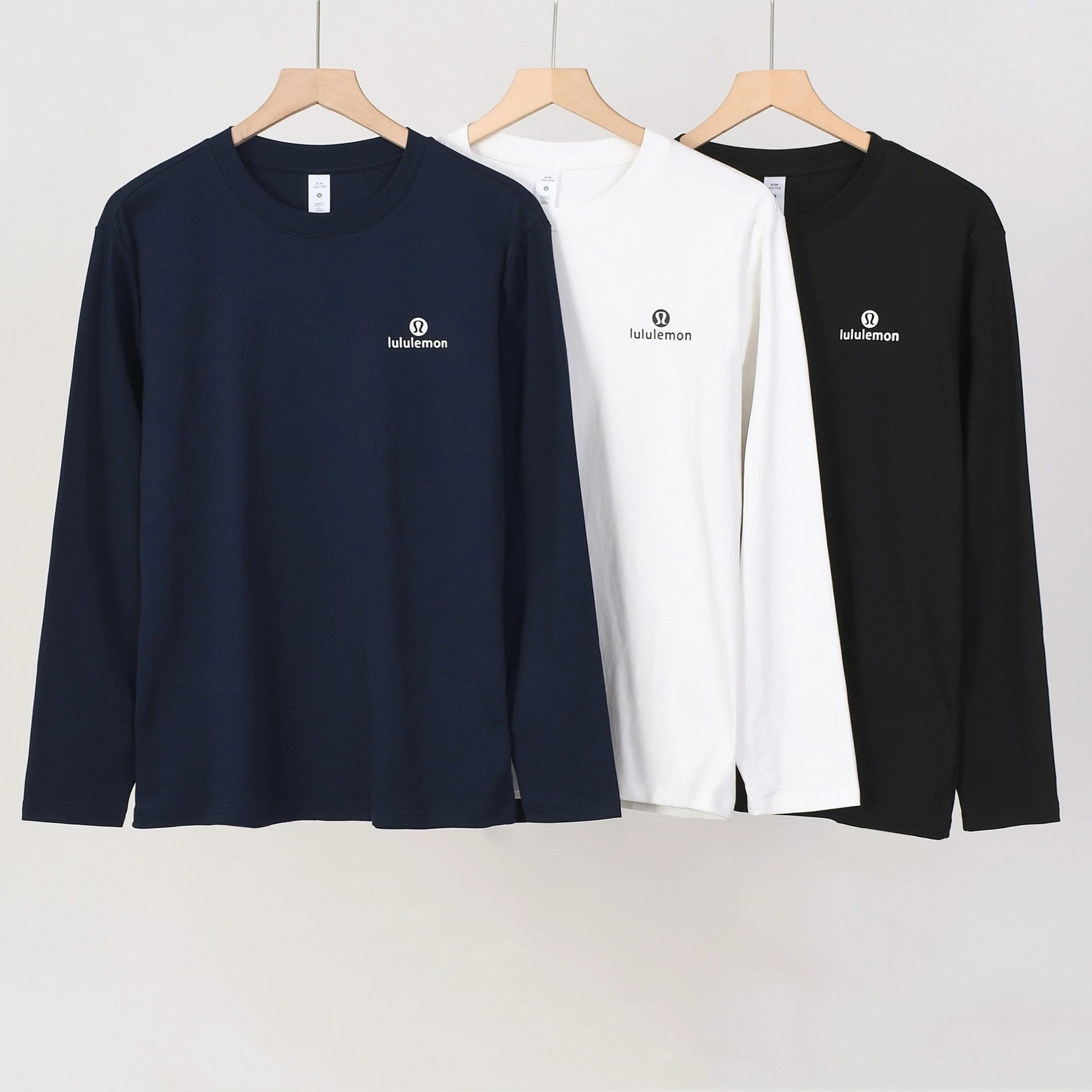 Lululemon Navy/White