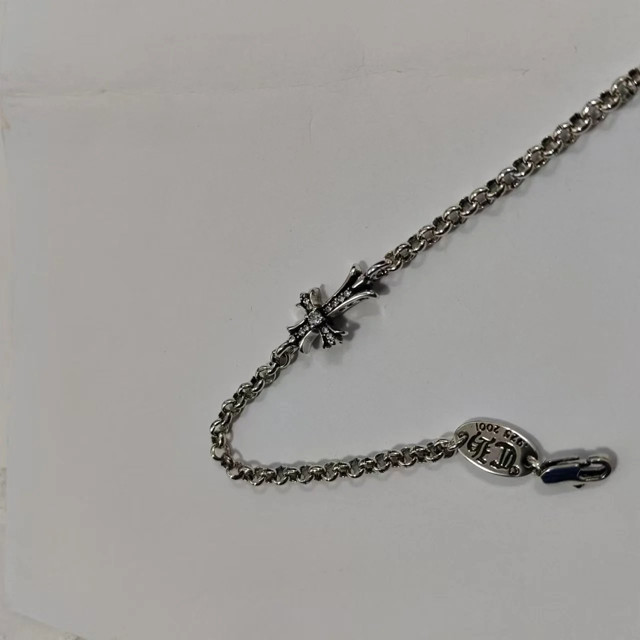 Diamond-encrusted cross pearl necklace SKU image