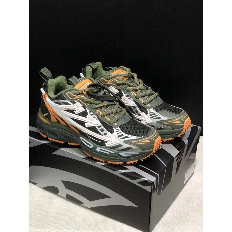 Unbranded Sneakers Chunky mesh with three-arrow side overlays — Dark green