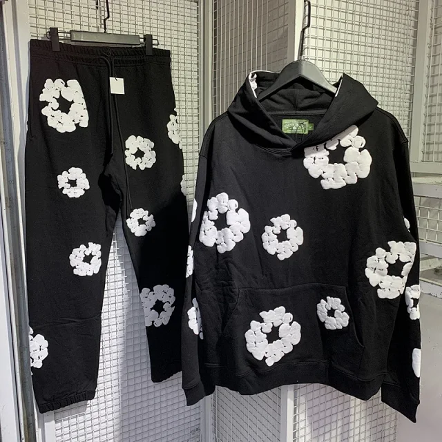 Denim Tears Tracksuits Cotton wreath appliqué hoodie and jogger set product detail image 1