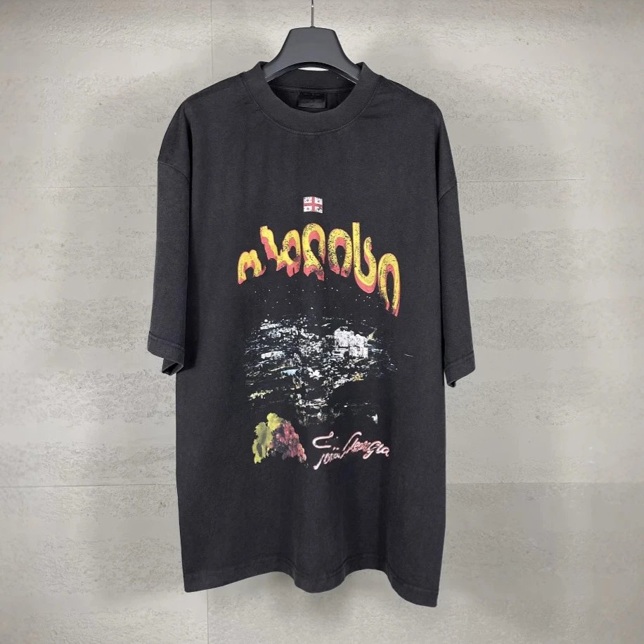 Balenciaga  T-shirt