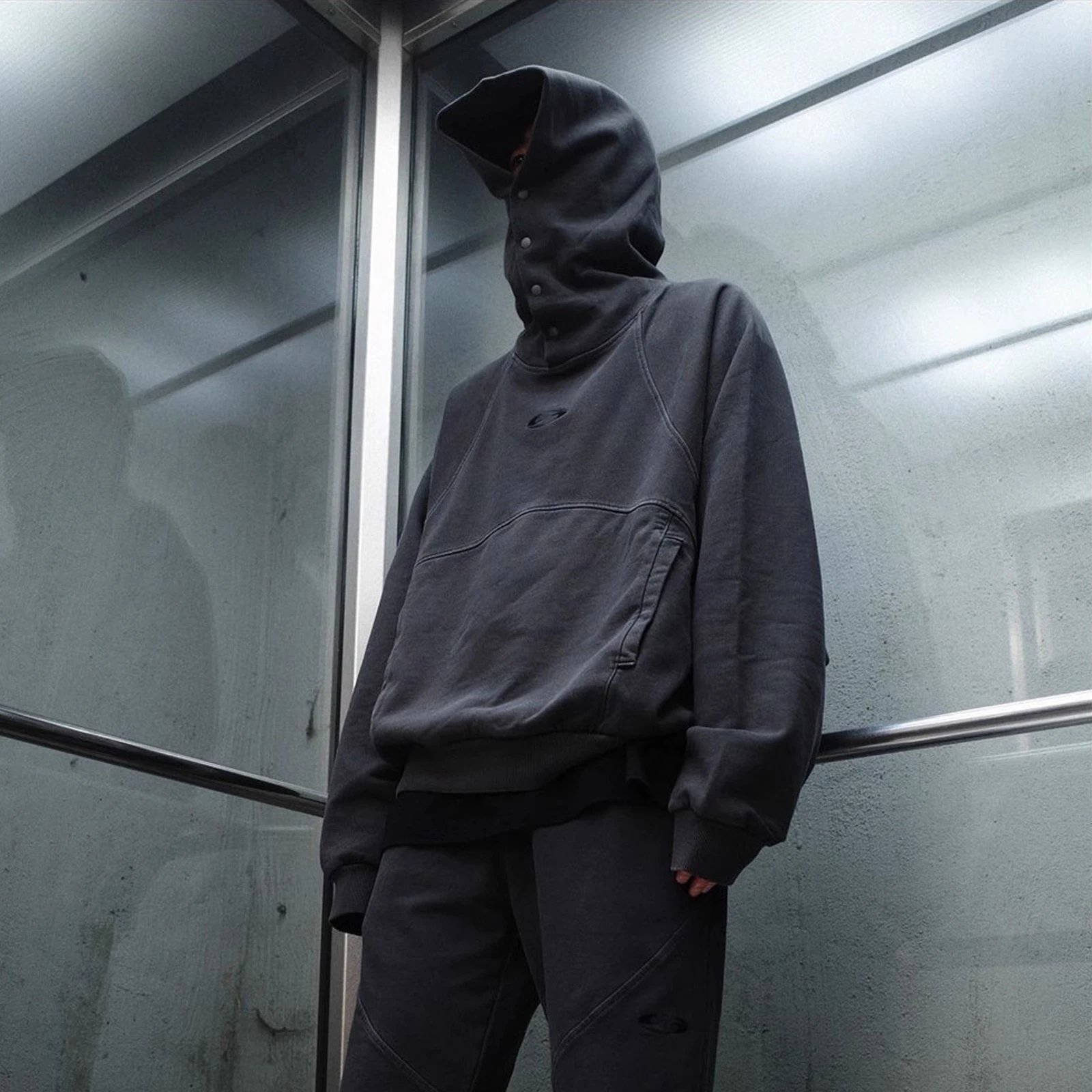 GRAILZ P. Dyed Streamline Hood