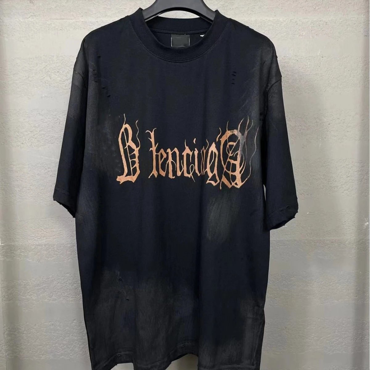 Balenciaga   T-shirt
