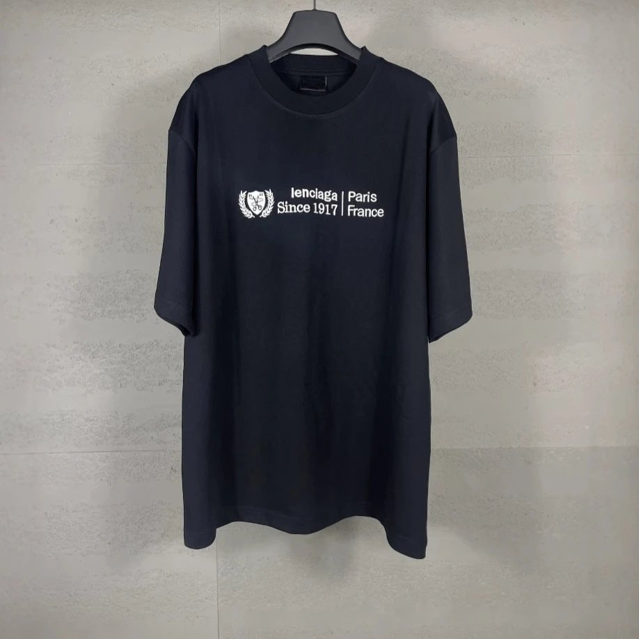 Balenciaga   T-shirt