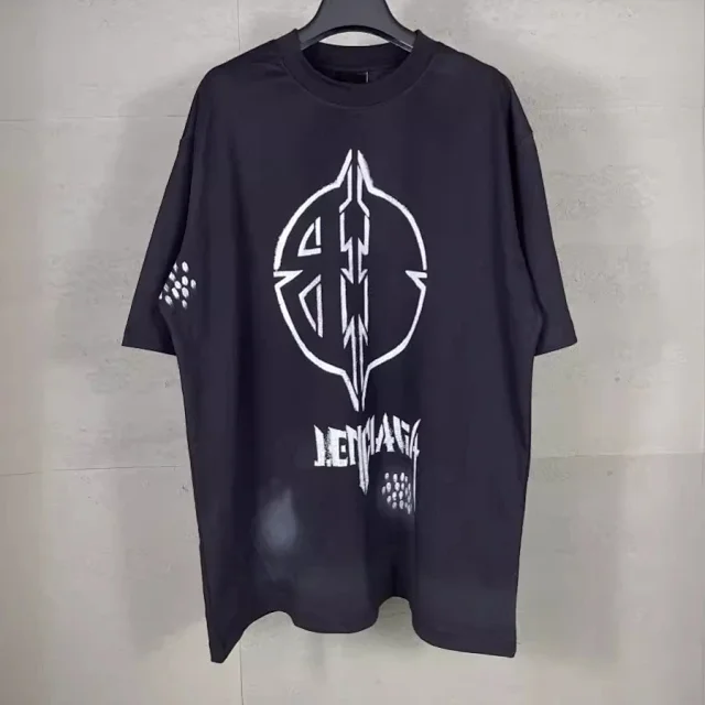 Balenciaga T-Shirts Oversized graphic print product detail image 1