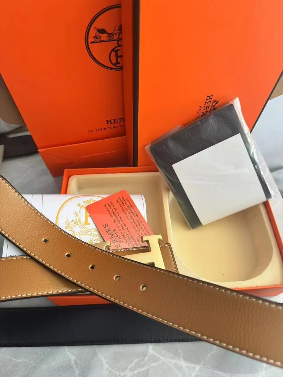 Yellow Love Gold Buckle Set