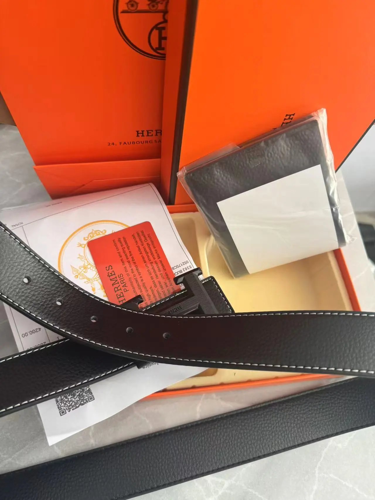 Black H Black Buckle Set
