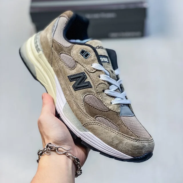 New Balance WRPD Runner and 992 product detail image 6