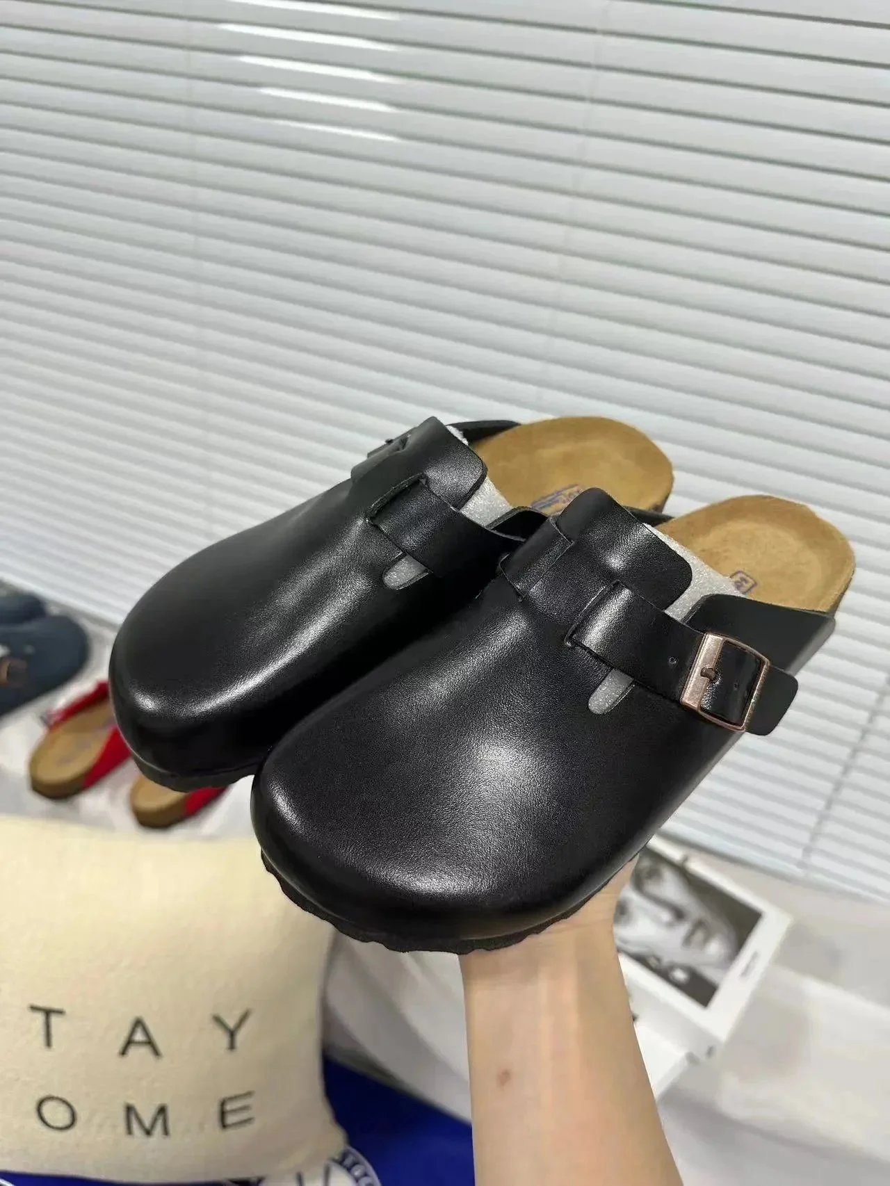 黑色亮皮面 option