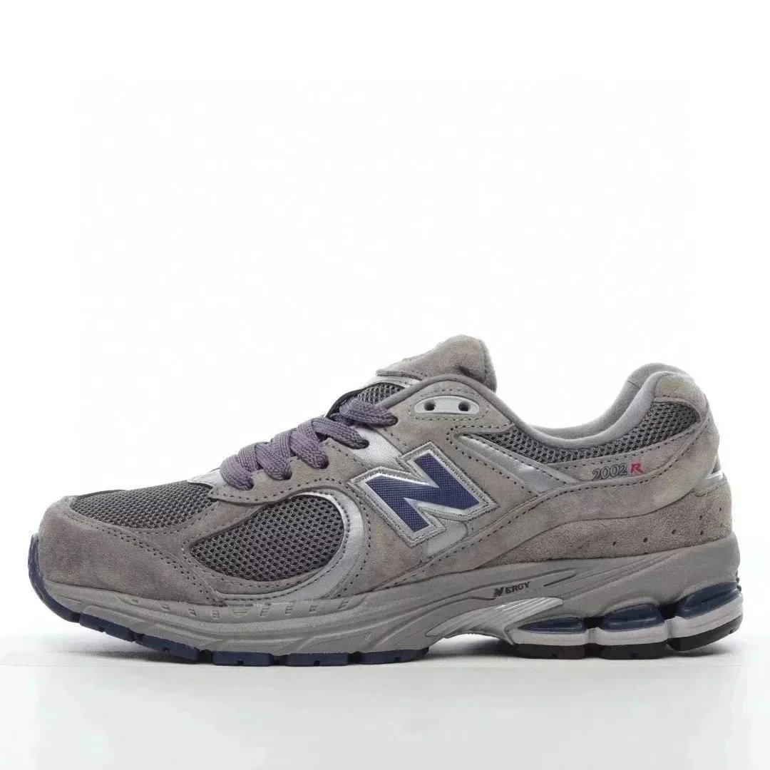 New Balance Sneakers 2002R — 13