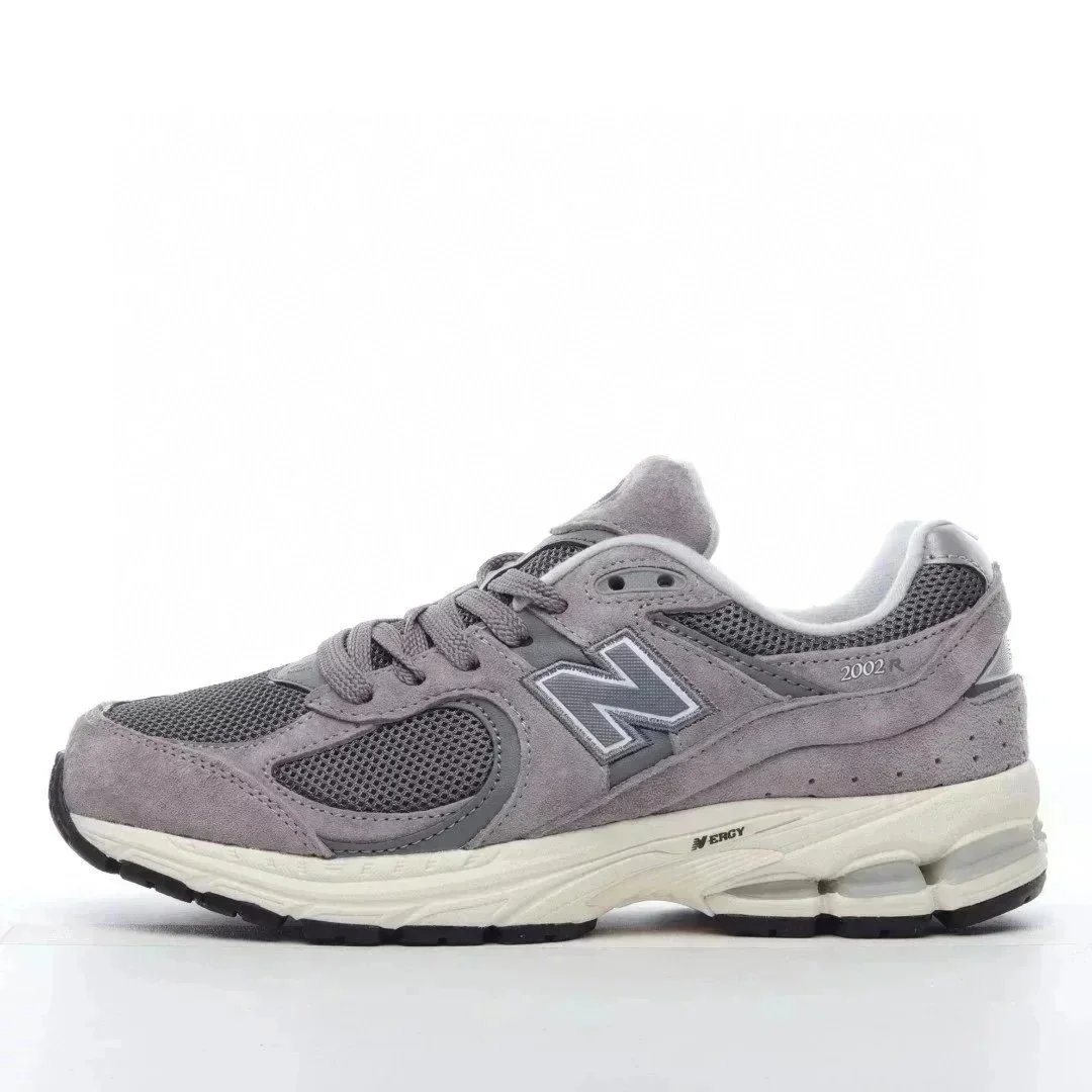 New Balance Sneakers 2002R — 16