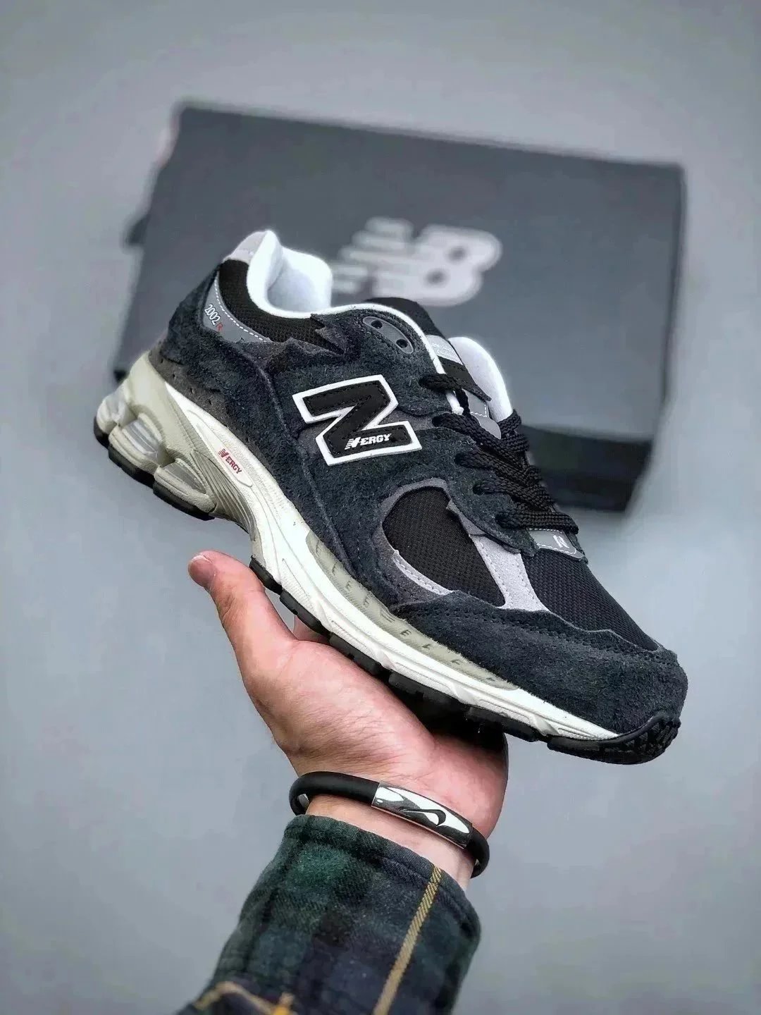 New Balance Sneakers 2002R — 21