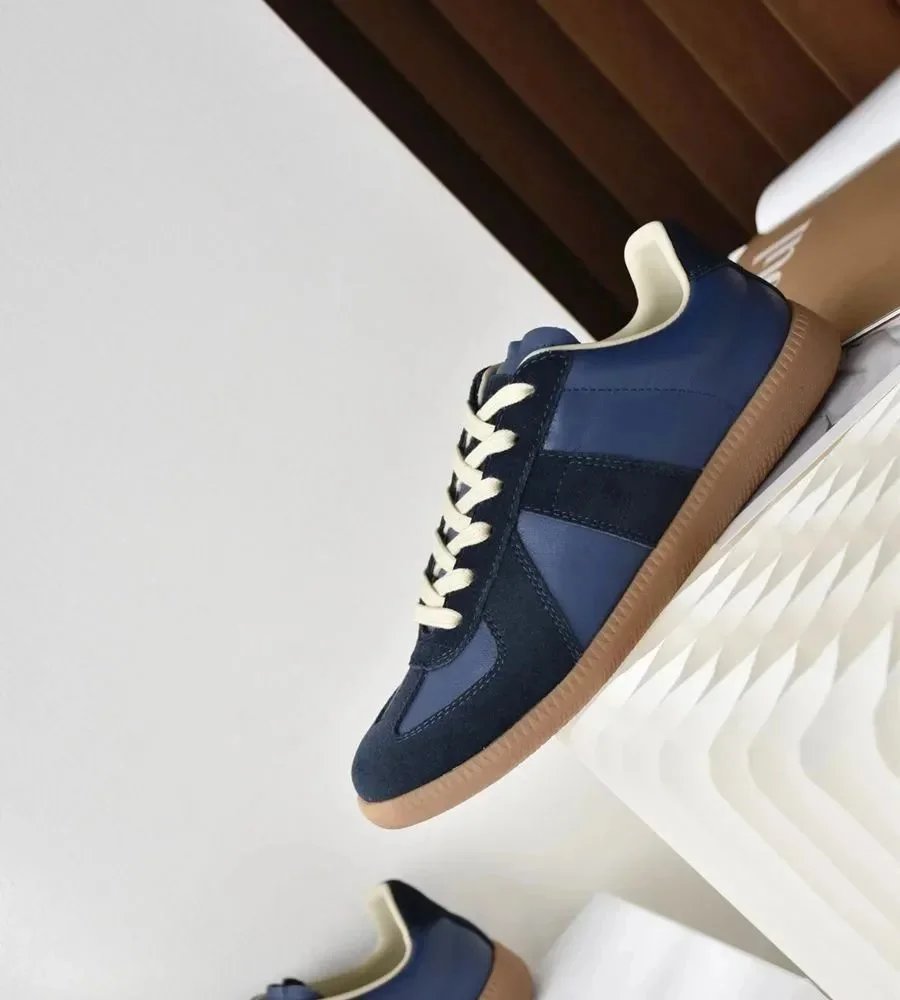 dark blue