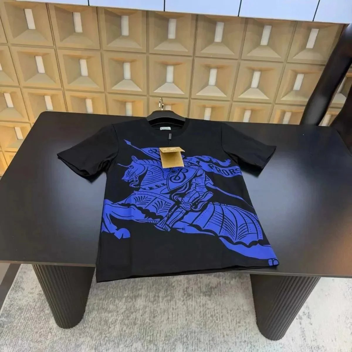 Burberry -2