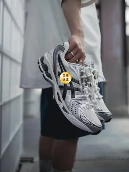 Asics Gel-Nimbus 20 Silver/Black Running Shoes - 3