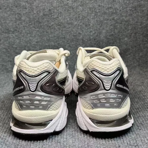 Asics Gel-Nimbus 20 Silver/Black Running Shoes - 12