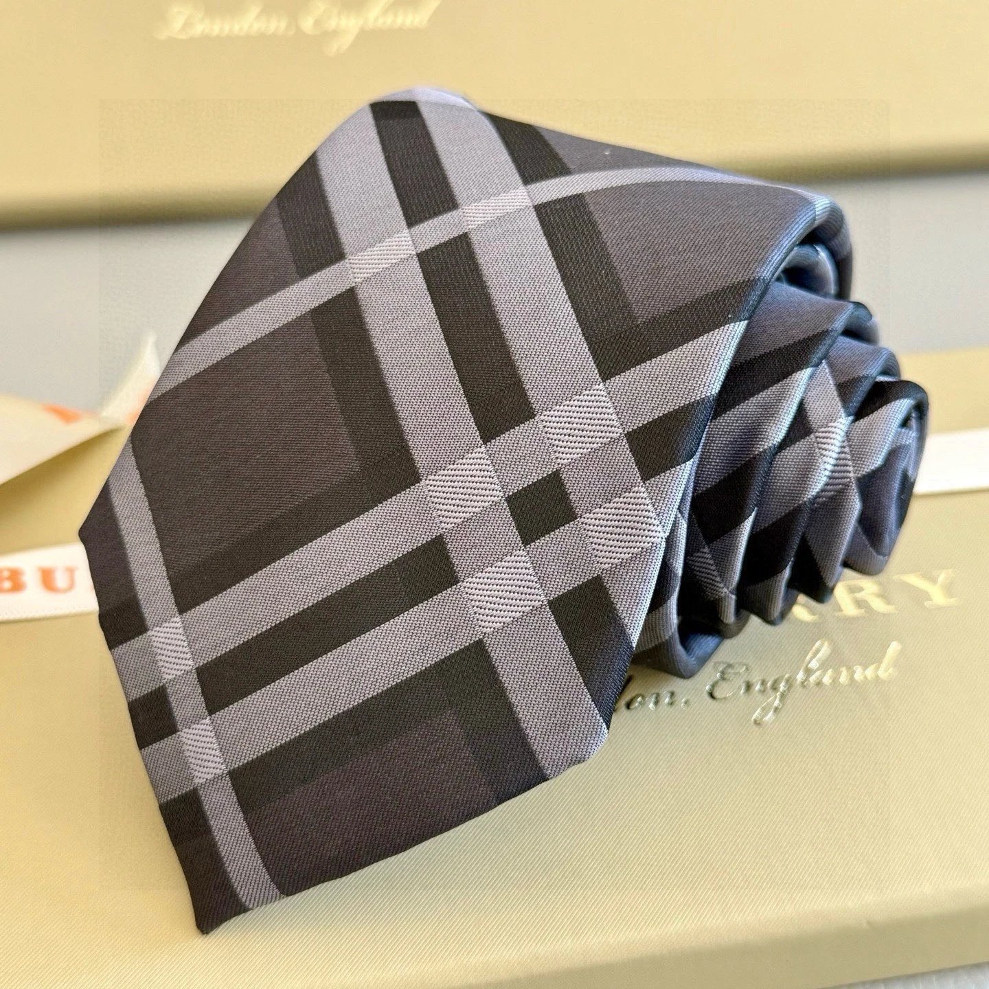 Burberry Ties Check Pattern Silk Tie image 5