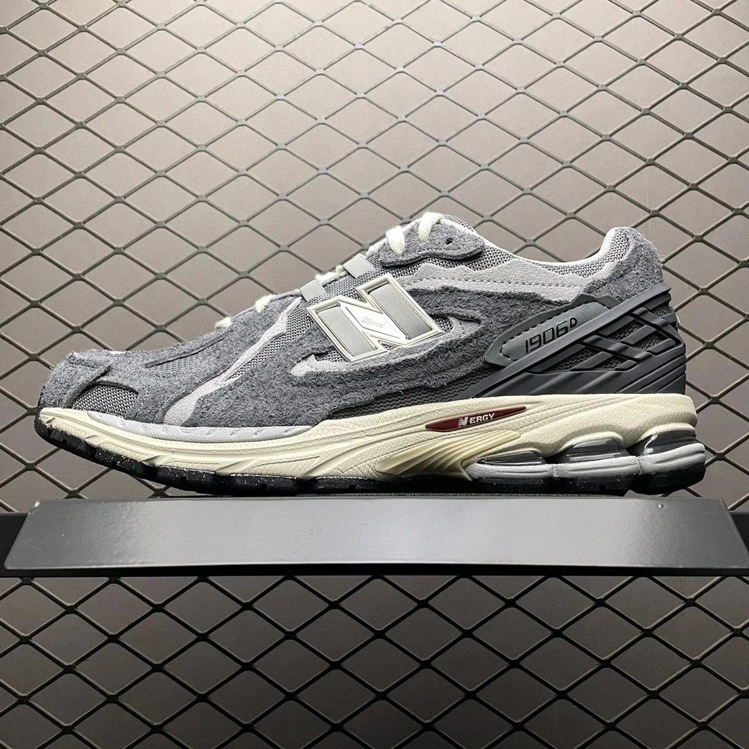 New Balance 2002R Gray Black Running Shoes - 10