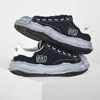 15-inch trinary black cloth strap with a distressed smog-gray base