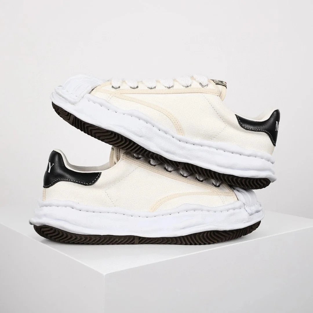 Maison Mihara Yasuhiro Blakey Low White Gold