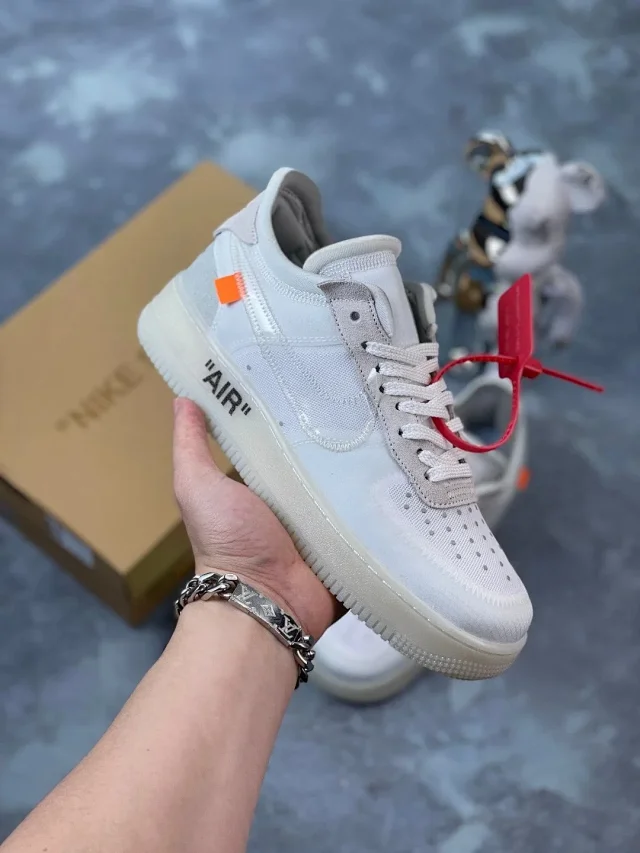 Nike Sneakers Air Force 1 Low with exposed-foam and zip-tie design product detail image 2