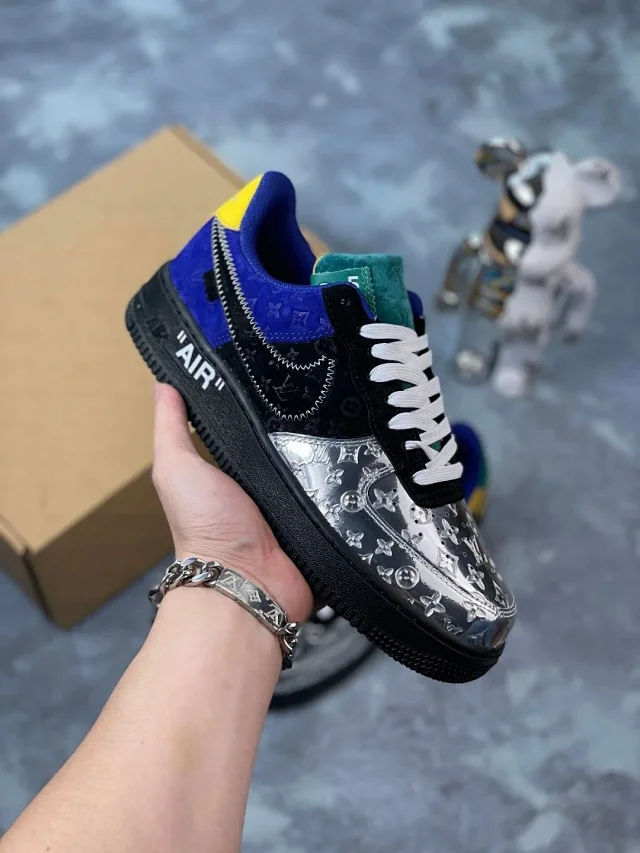 Nike Sneakers Air Force 1 Low with exposed-foam and zip-tie design product detail image 10