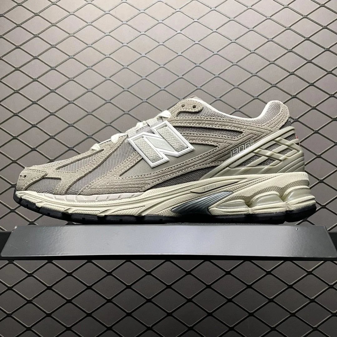 New Balance 2002R Gray Black Running Shoes - 6