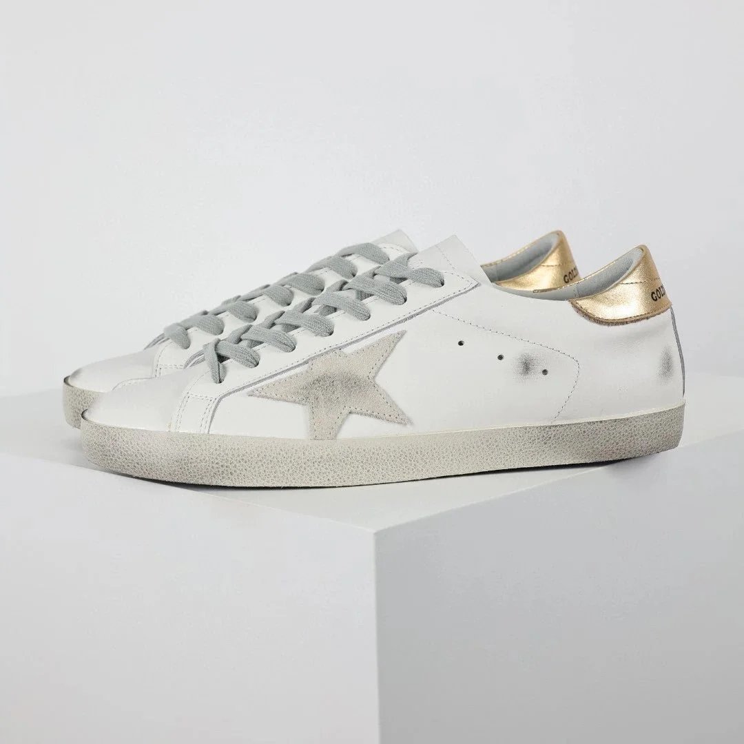 15- Gray Star Gold Tail Dirty Shoes