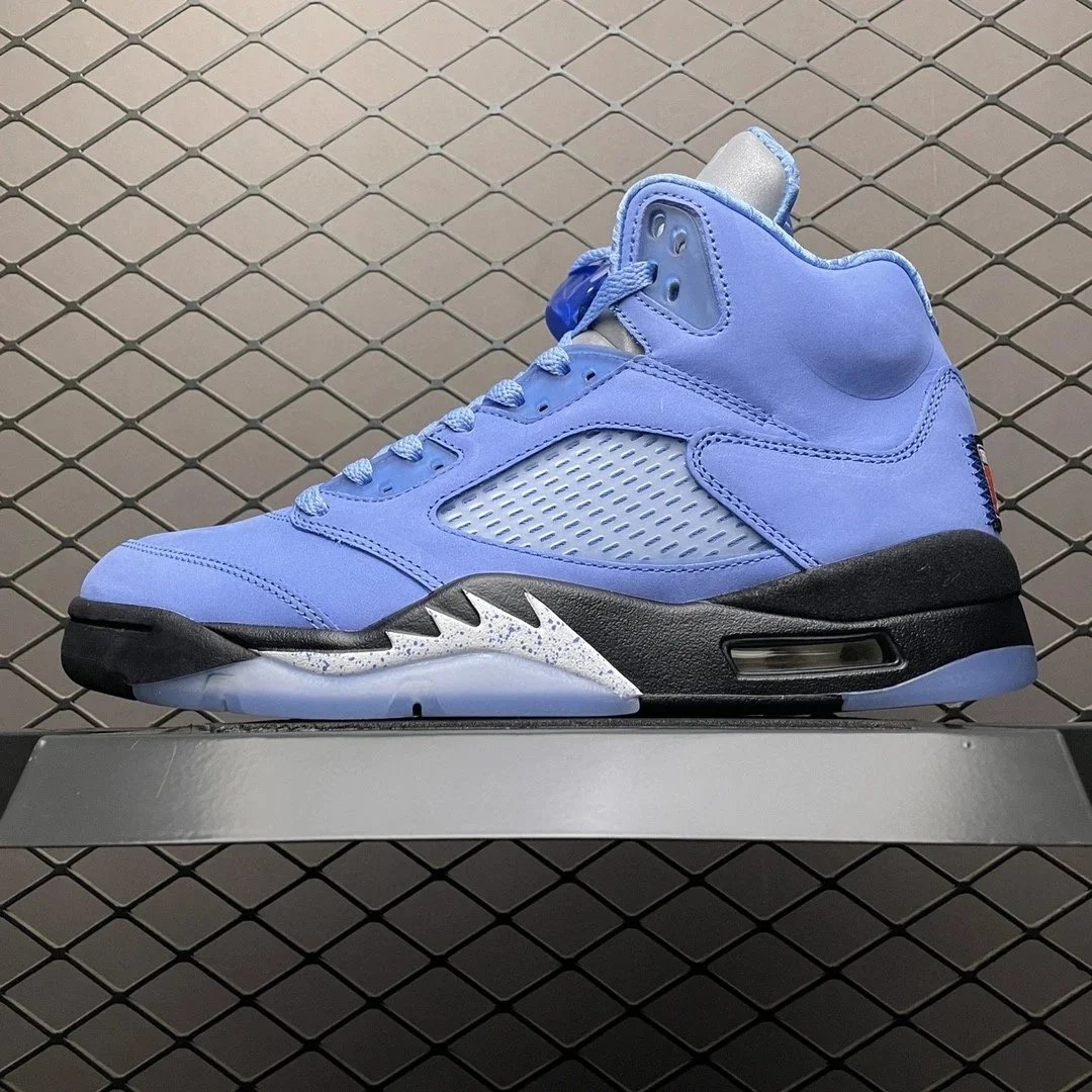 Air Jordan 5 Retro 'Retro' White Orange Blue Sneakers - 10