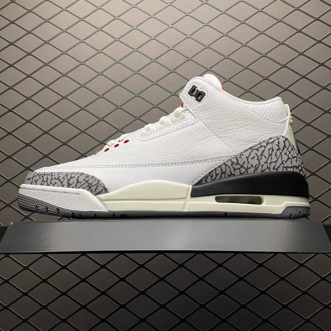 Air Jordan 3 Retro 'Mocha' Sneakers - 3