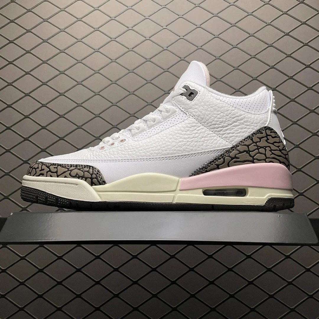 Air Jordan 3 Retro 'Mocha' Sneakers - 11