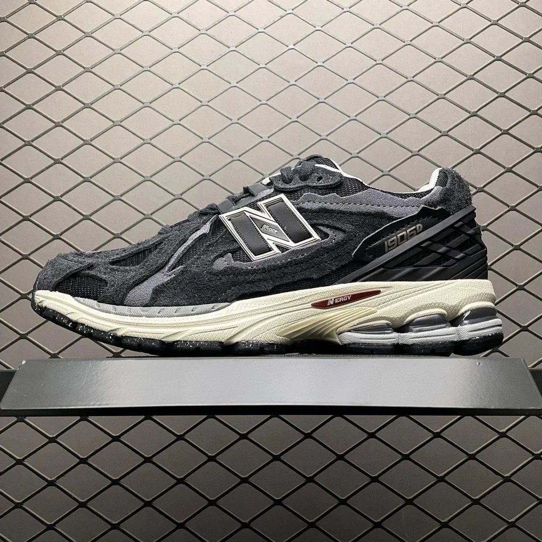 New Balance 2002R Gray Black Running Shoes - 11