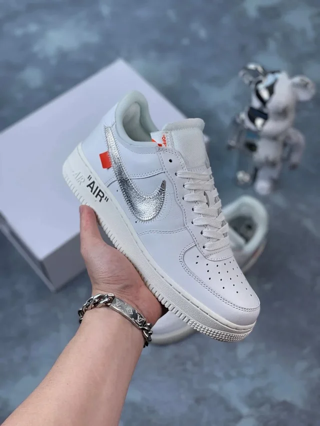 Nike Sneakers Air Force 1 Low with exposed-foam and zip-tie design product detail image 3