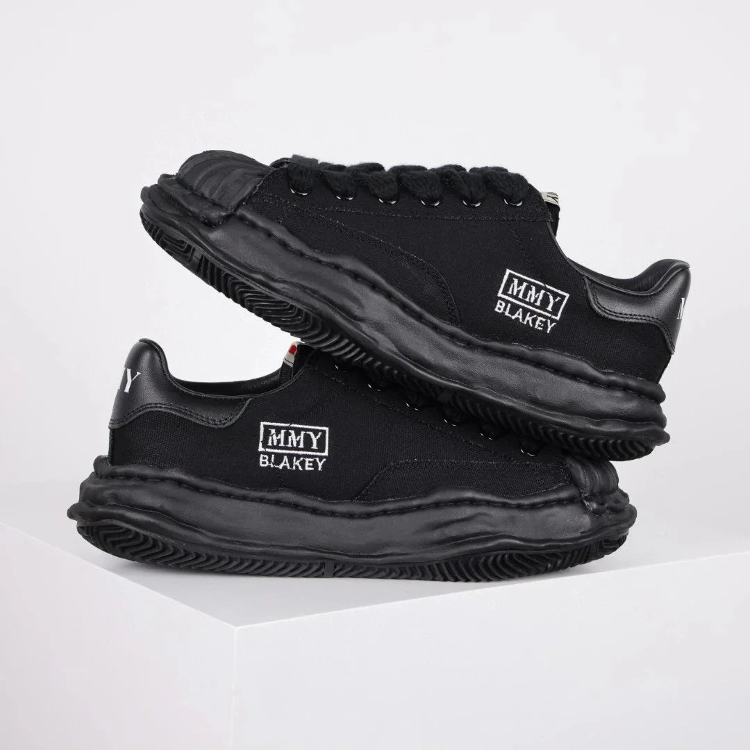 Maison Mihara Yasuhiro Blakey Low Triple Black