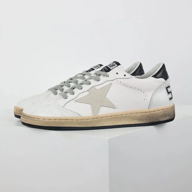 Golden Goose Sneakers Super-Star low-top star product detail image 16