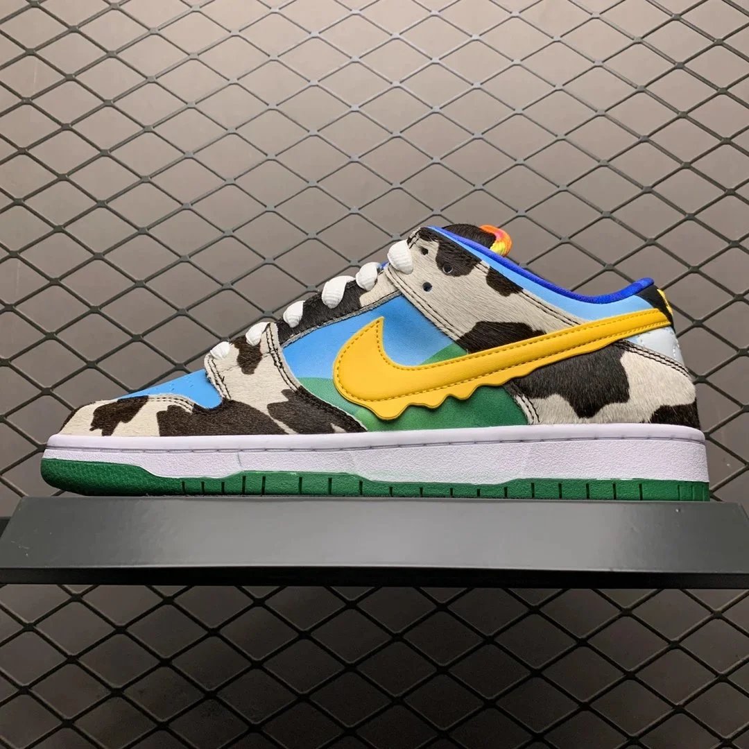 Nike SB Dunk Low Grey Fog Sneakers - 3