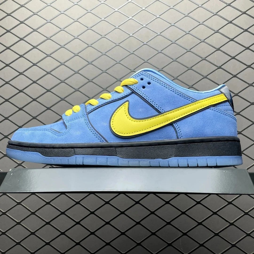 Nike SB Dunk Low Grey Fog Sneakers - 11