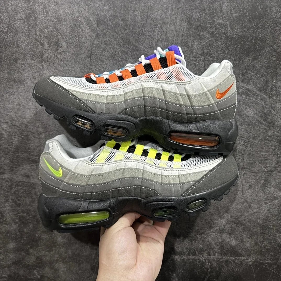 Nike Air Max 95 Black with Blue Swoosh Sneakers - 9