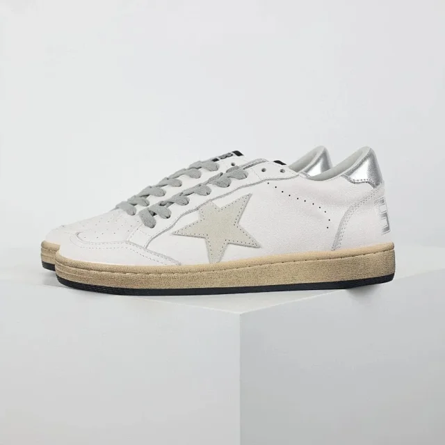 Golden Goose Sneakers Super-Star low-top star product detail image 17