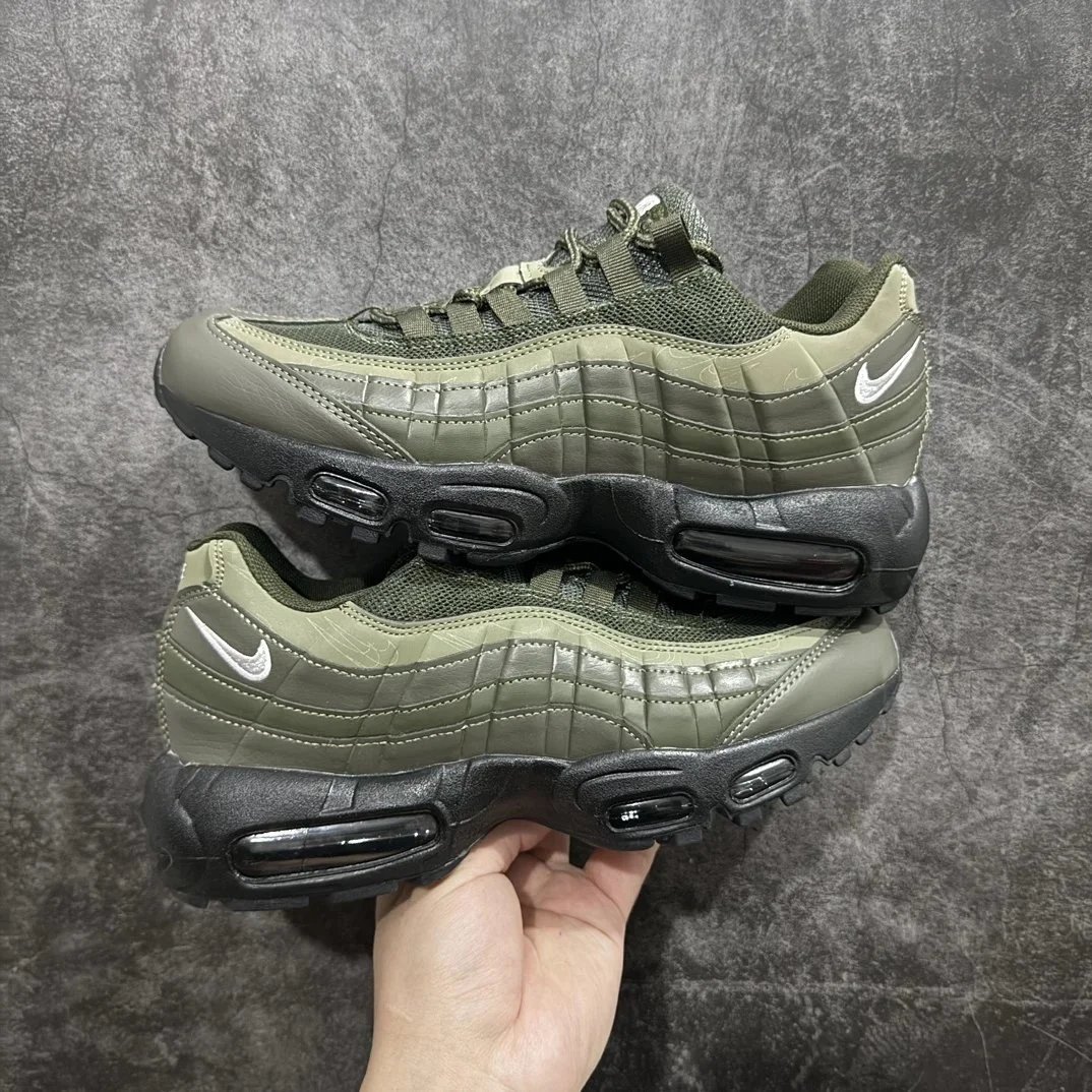 Nike Air Max 95 Black with Blue Swoosh Sneakers - 17