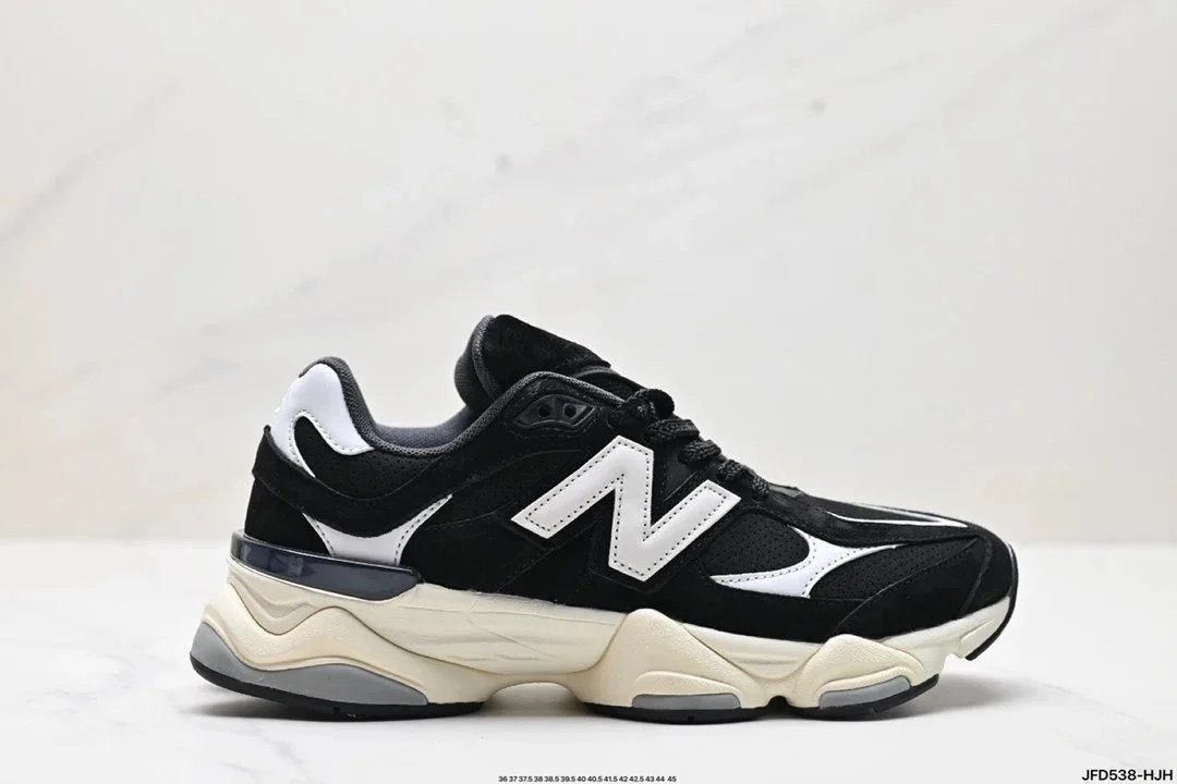 U9060AAA [N9060 Black and White Label]