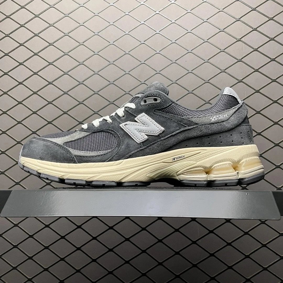 New Balance 2002R Beige Running Shoes - 10