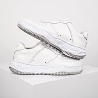 17-Triple pure white leather surface