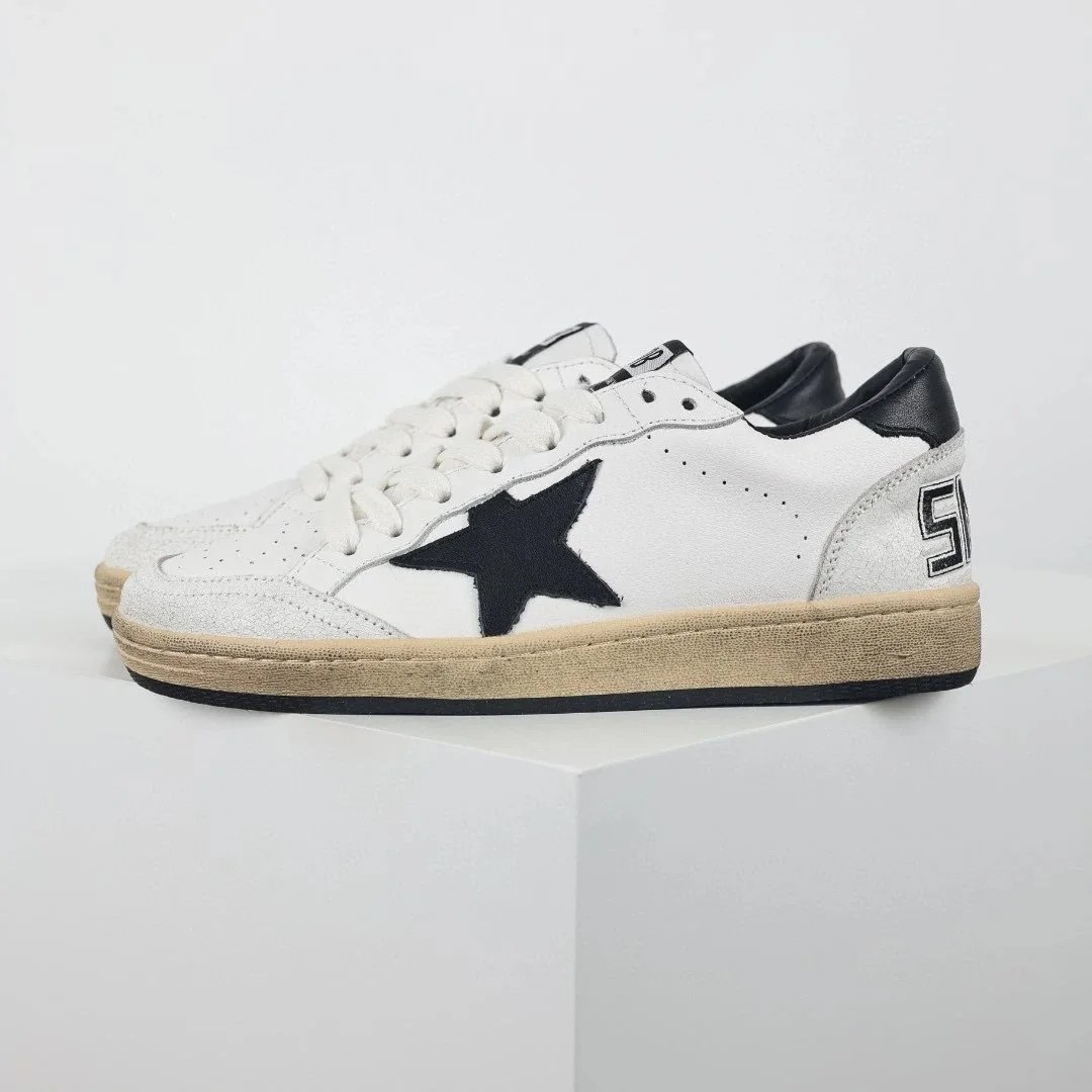 25- Black Star Black Tail 58 Little Dirty Shoes