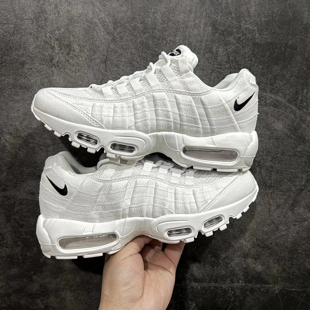 Nike Air Max 95 Black with Blue Swoosh Sneakers - 8