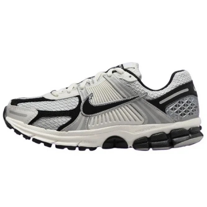 Nike Zoom Vomero 5 White Black Silver