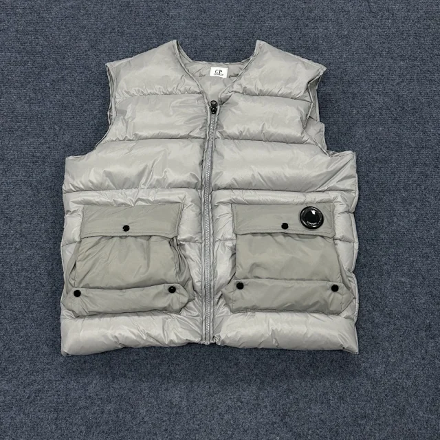 C.P. Company Vests Hooded Goggle Puffer Vest product detail image 9