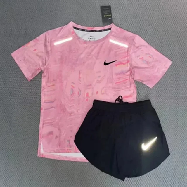 Nike Matching Sets Patterned running top and reflective shorts set product detail image 4