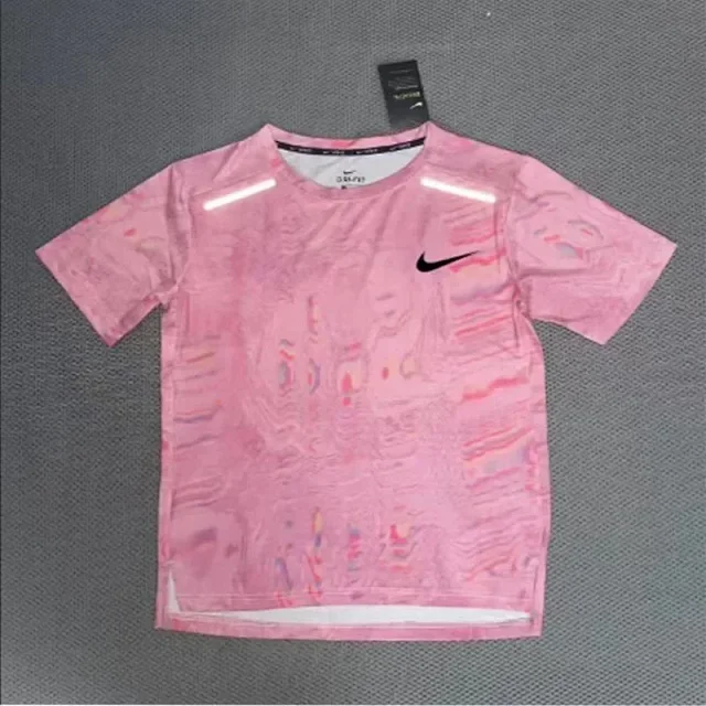 Nike Matching Sets Patterned running top and reflective shorts set product detail image 8